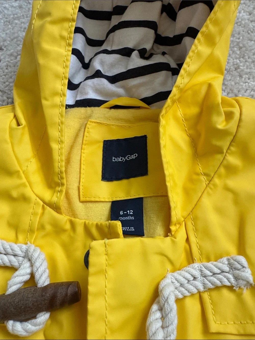 Baby Gap Yellow Hooded Kids Raincoat with Toggle Closures
